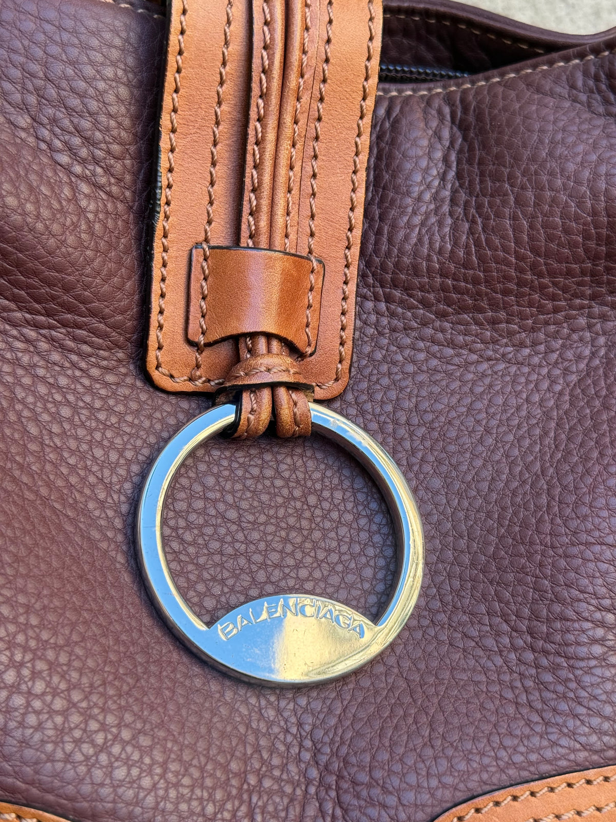 Balenciaga 2006 Vintage Ring Bag – Brown Leather
