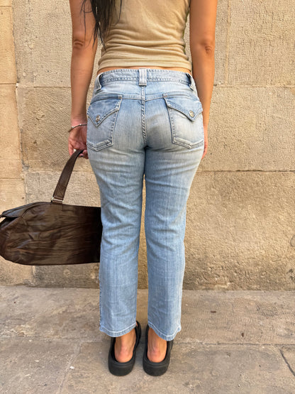 Y2K Capri Jeans with Zip Waist Detail